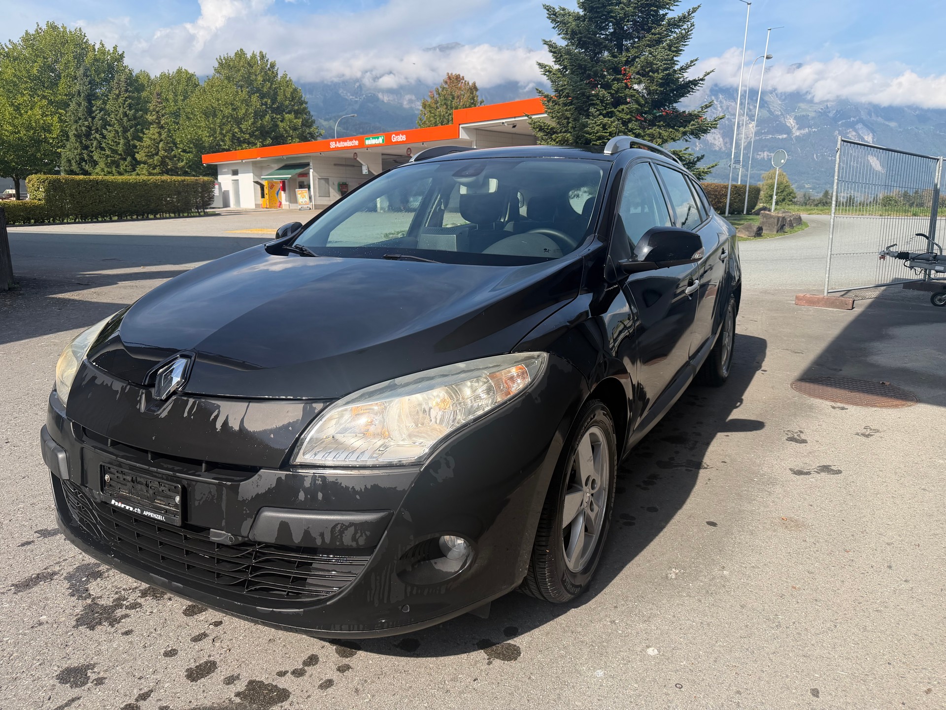 RENAULT Mégane Grandtour 1.4 16V Turbo Privilège-image-6