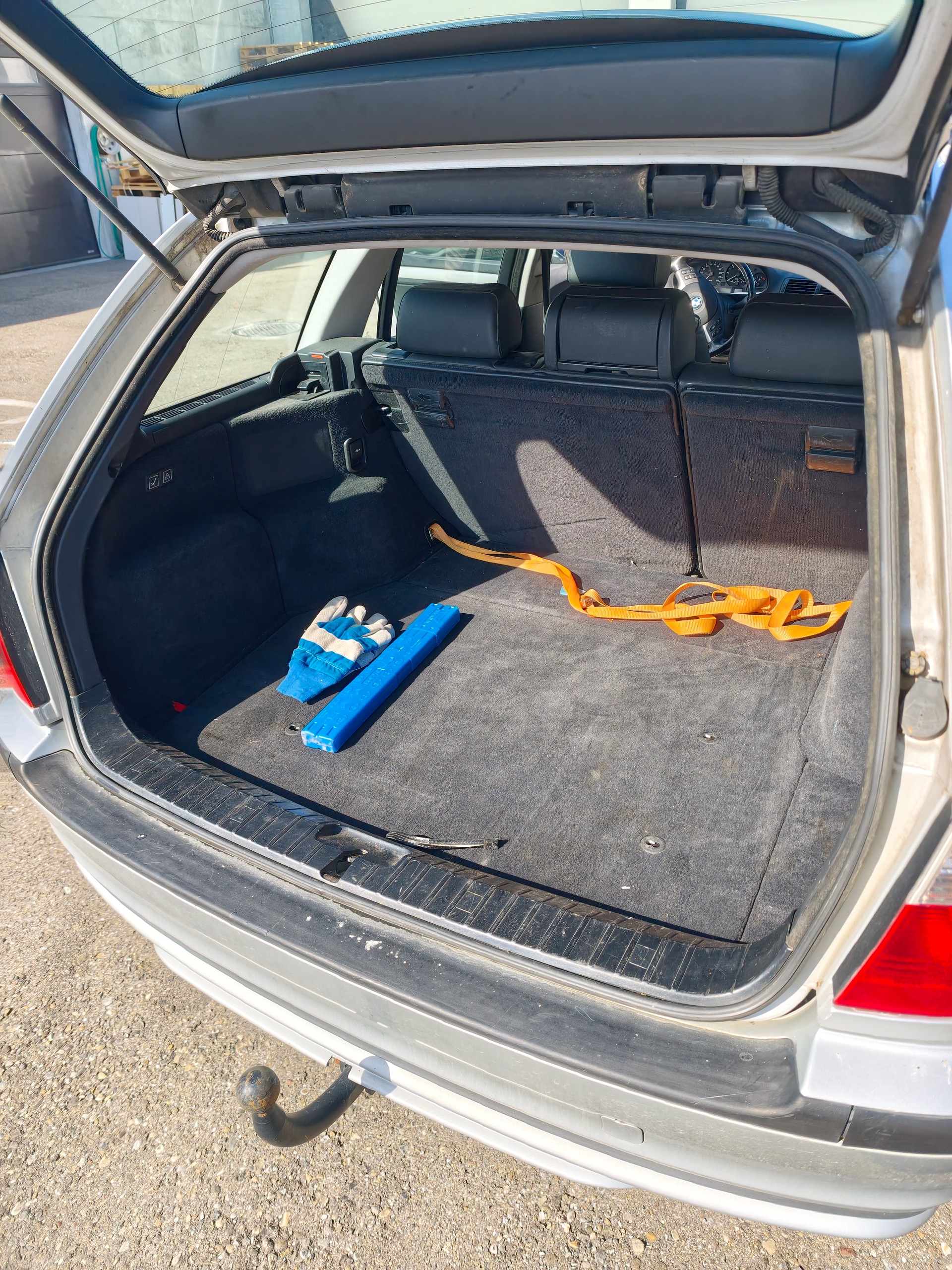 BMW 320d-image-4