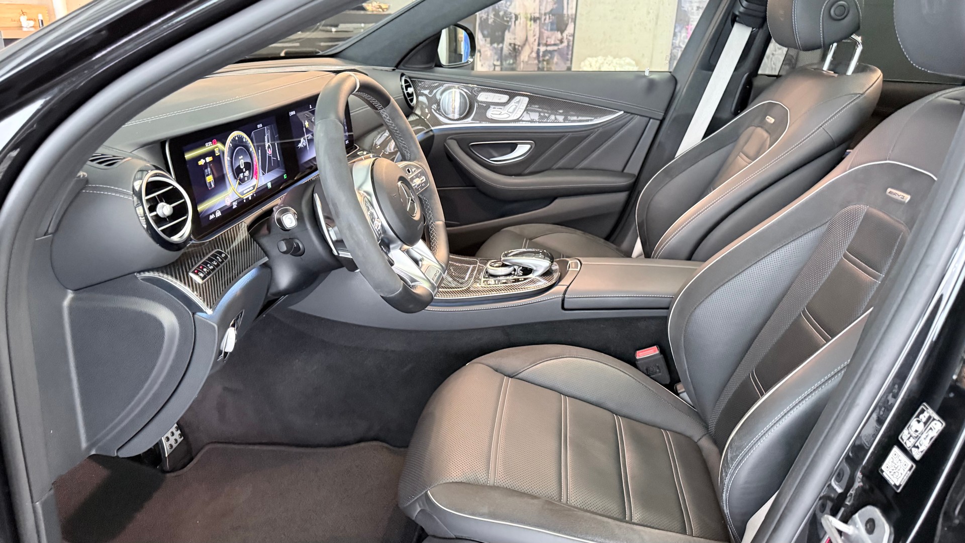 MERCEDES-BENZ E 63 S AMG 4matic+ Kombi-image-11