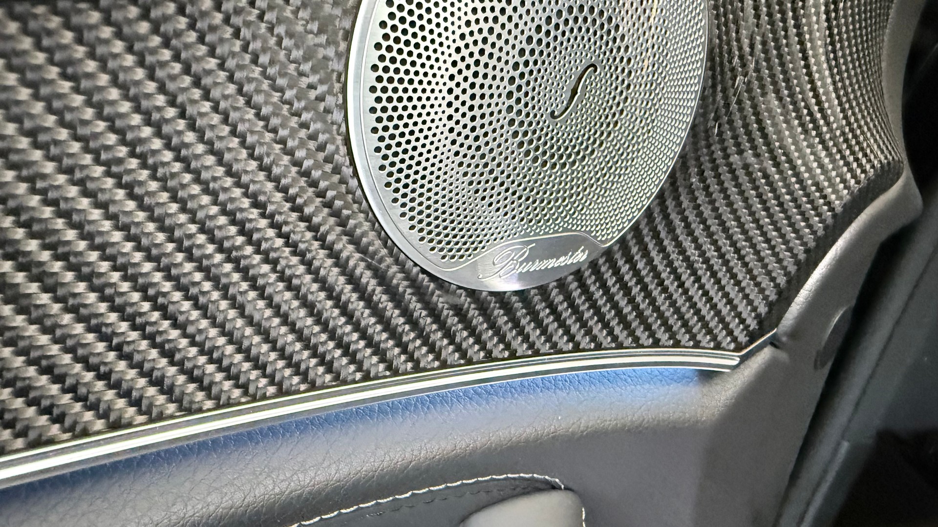 MERCEDES-BENZ E 63 S AMG 4matic+ Kombi-image-13