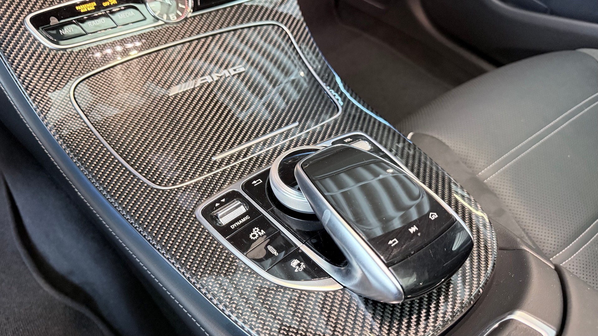 MERCEDES-BENZ E 63 S AMG 4matic+ Kombi-image-15