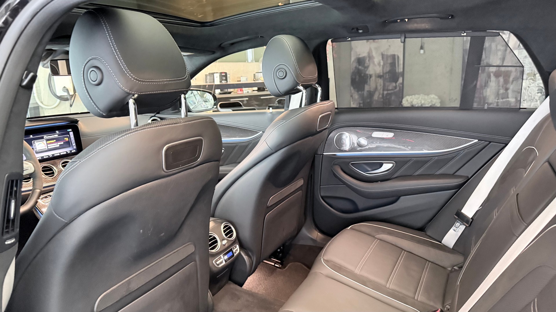 MERCEDES-BENZ E 63 S AMG 4matic+ Kombi-image-8