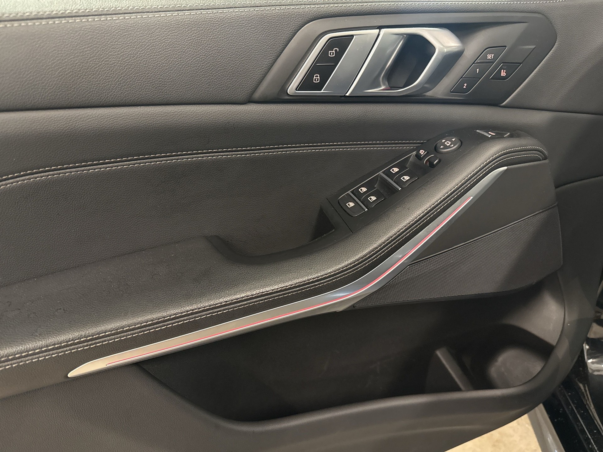BMW X5 xDrive 48V 30d M Sport Steptronic-image-16