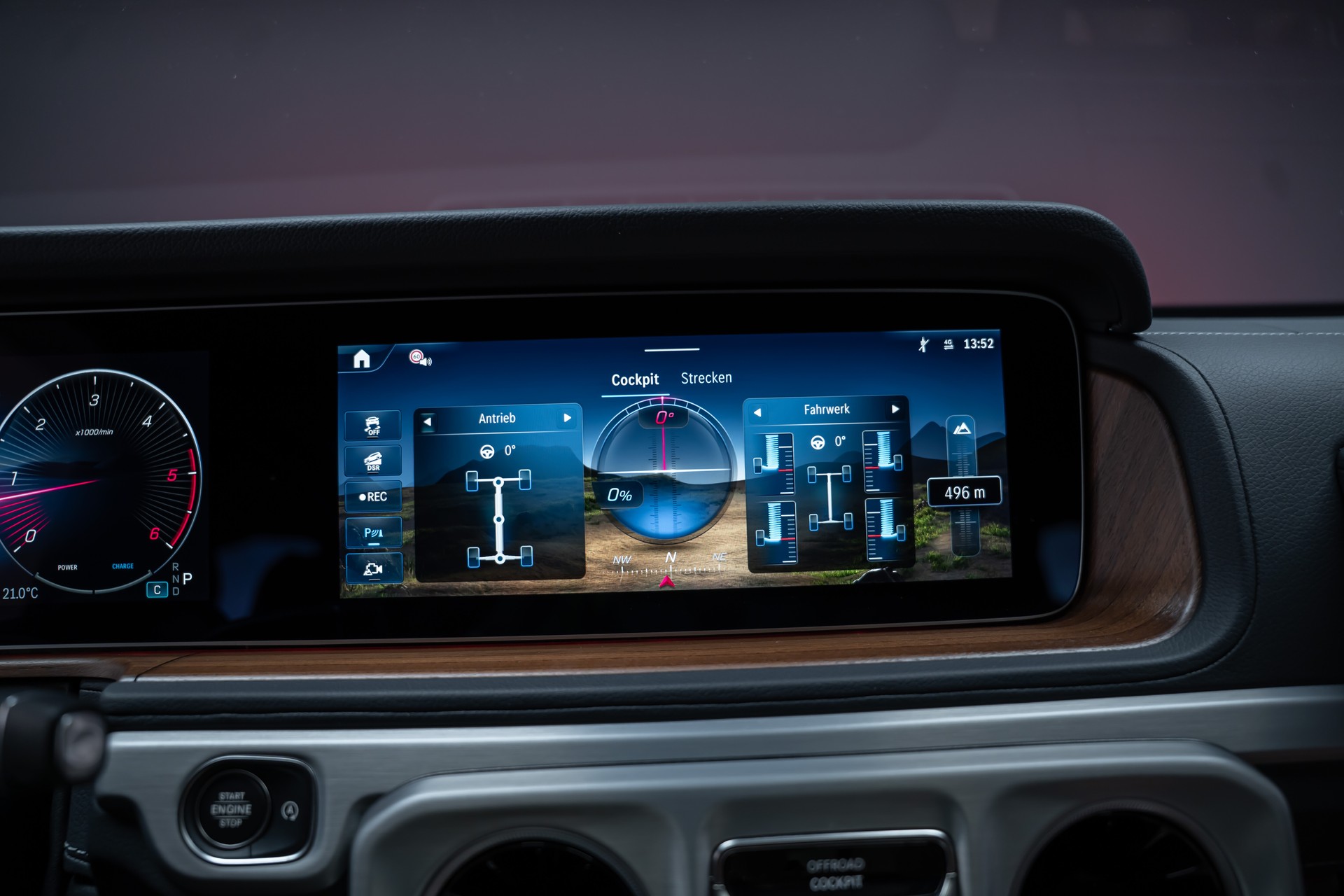 MERCEDES-BENZ G 450 d AMG Line / Burmester / Schiebedach / 360° Kamera-image-37