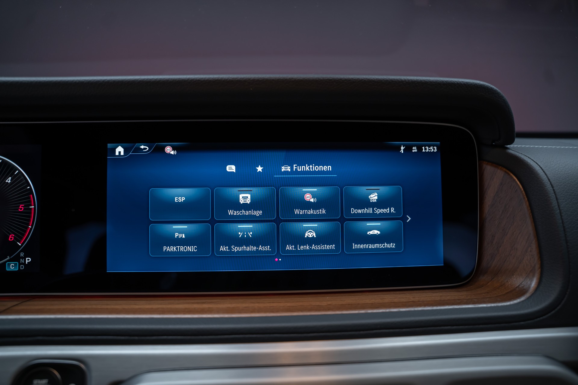 MERCEDES-BENZ G 450 d AMG Line / Burmester / Schiebedach / 360° Kamera-image-41