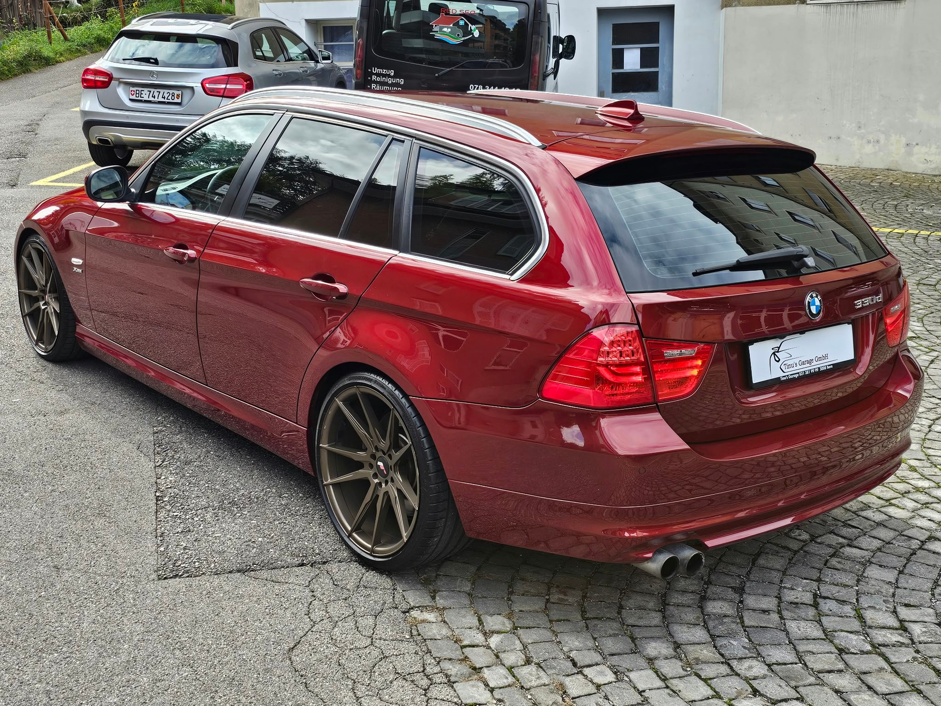 BMW 330d xDrive Touring Steptronic-image-2