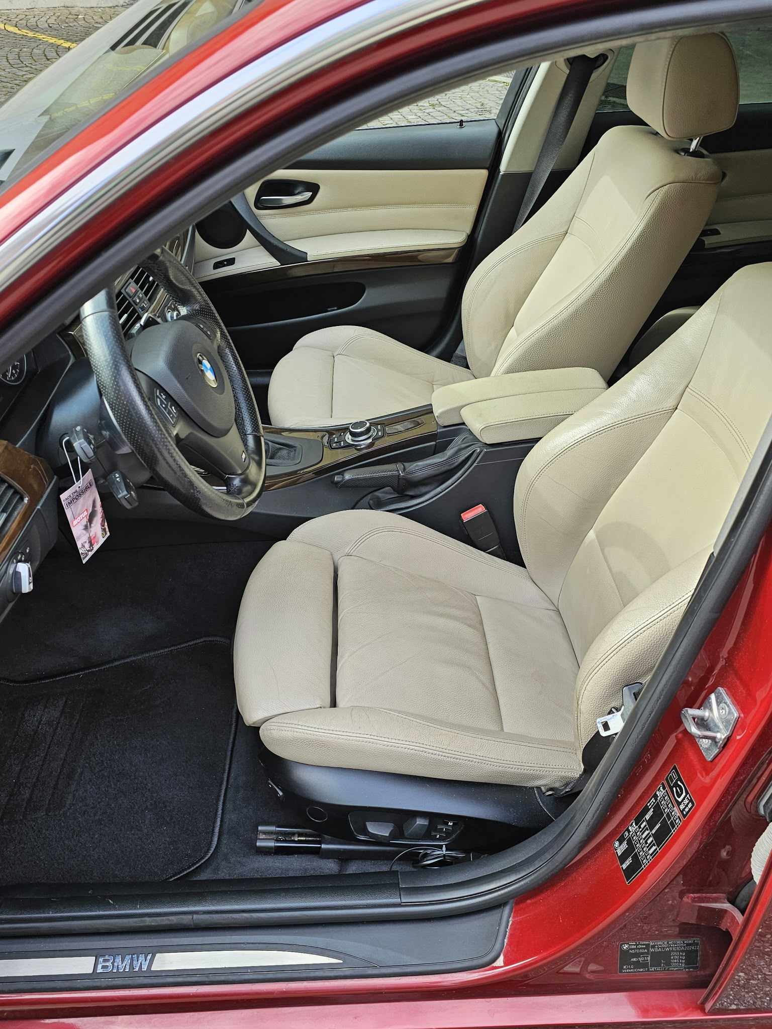 BMW 330d xDrive Touring Steptronic-image-8