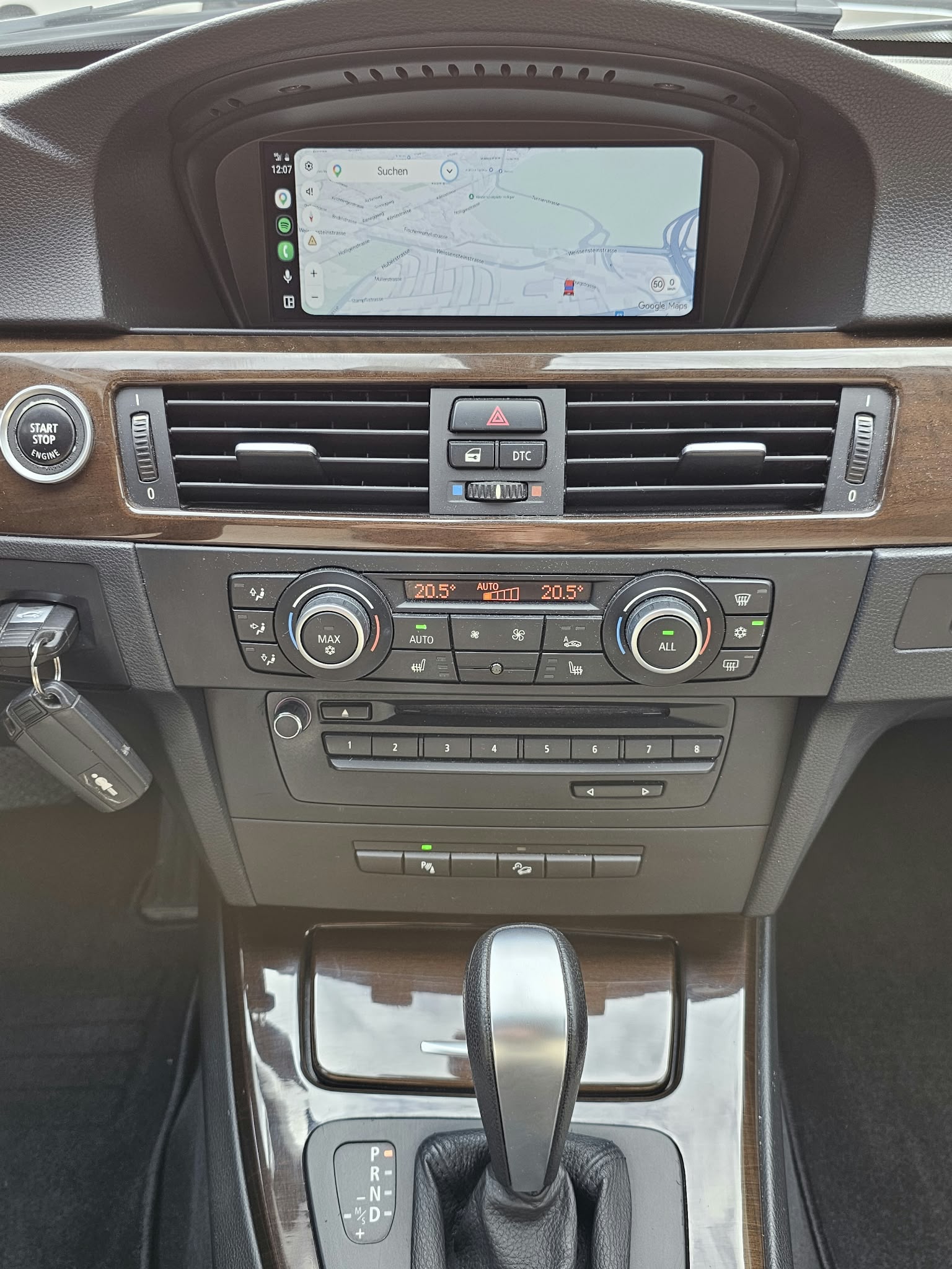 BMW 330d xDrive Touring Steptronic-image-11