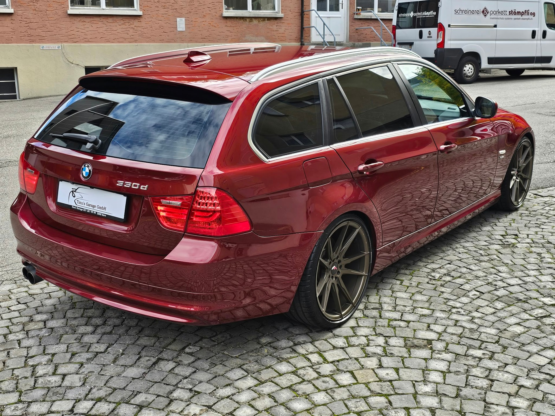 BMW 330d xDrive Touring Steptronic-image-4