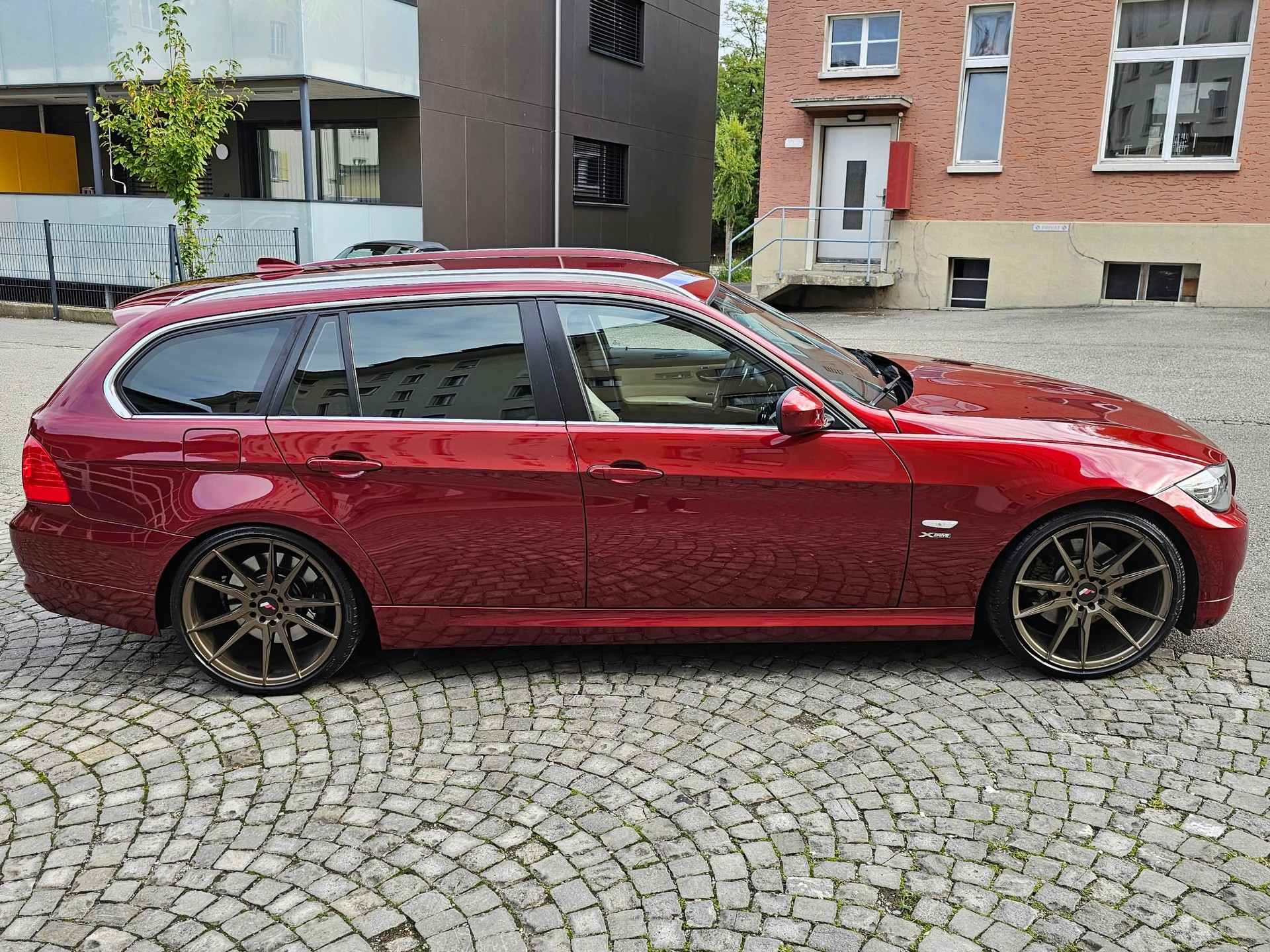 BMW 330d xDrive Touring Steptronic-image-5