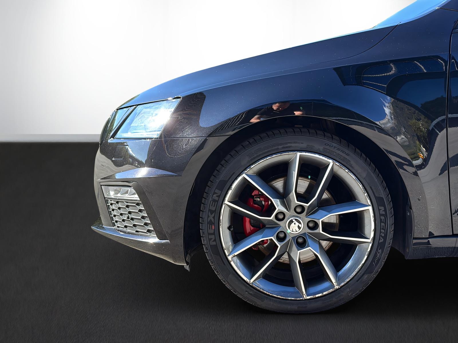 SKODA Octavia Combi 2.0 TDI 184 RS 4x4 DSG-image-3