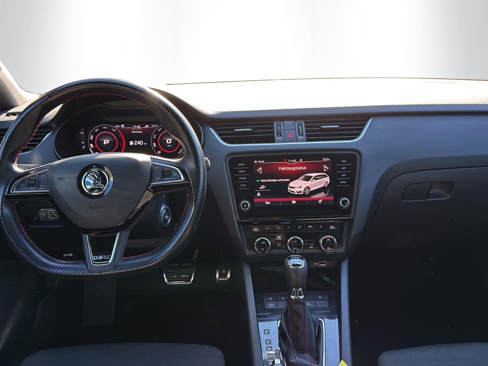 SKODA Octavia Combi 2.0 TDI 184 RS 4x4 DSG-image-8