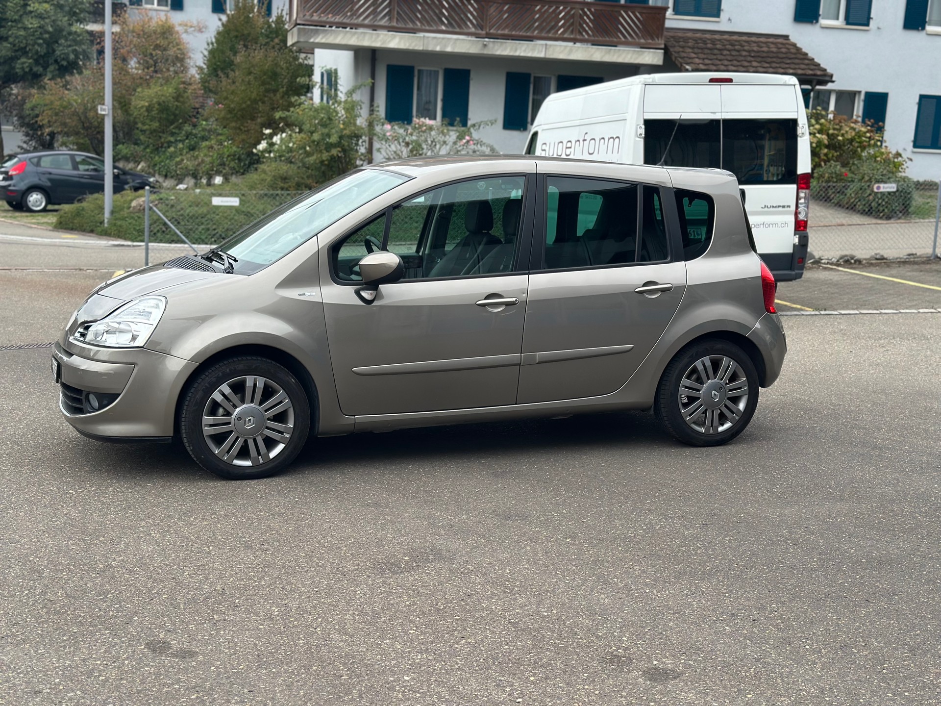 RENAULT Modus 1.6 16V Yahoo Automatic-image-1