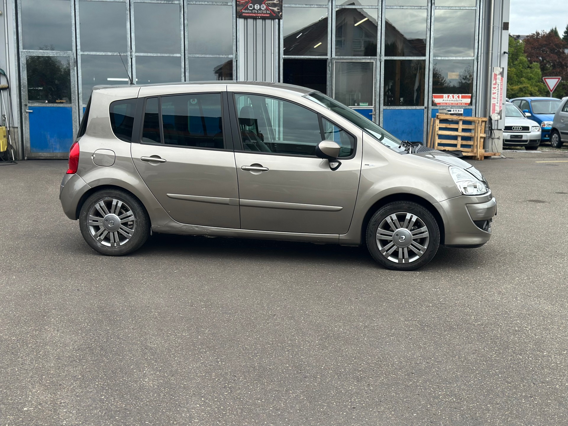 RENAULT Modus 1.6 16V Yahoo Automatic-image-4
