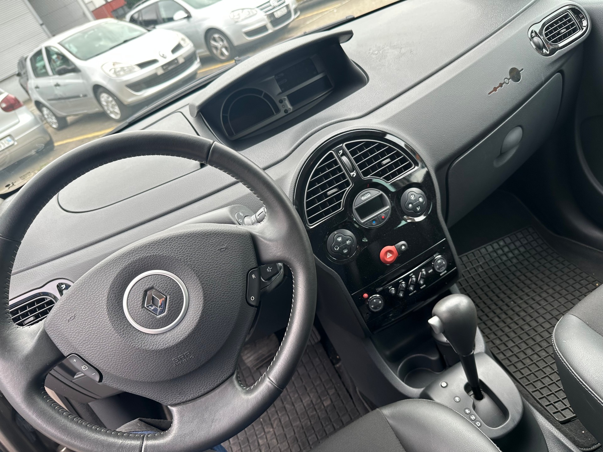 RENAULT Modus 1.6 16V Yahoo Automatic-image-11