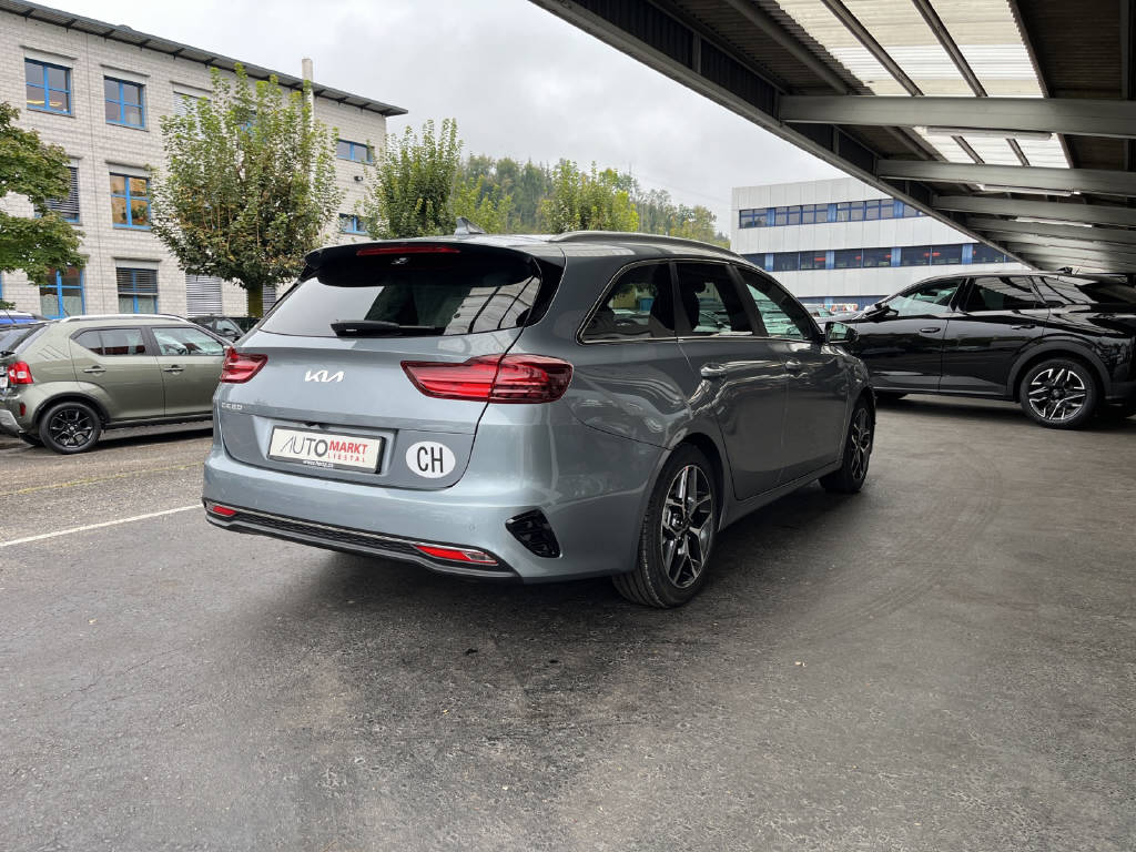 KIA Ceed SW 1.5 T-GDi MHEV Power-image-7
