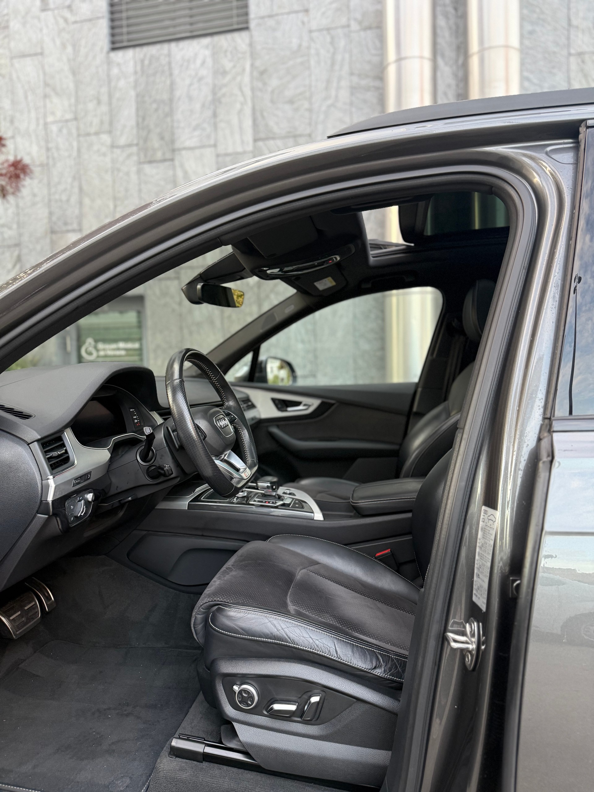 AUDI Q7 50 TDI quattro tiptronic-image-7