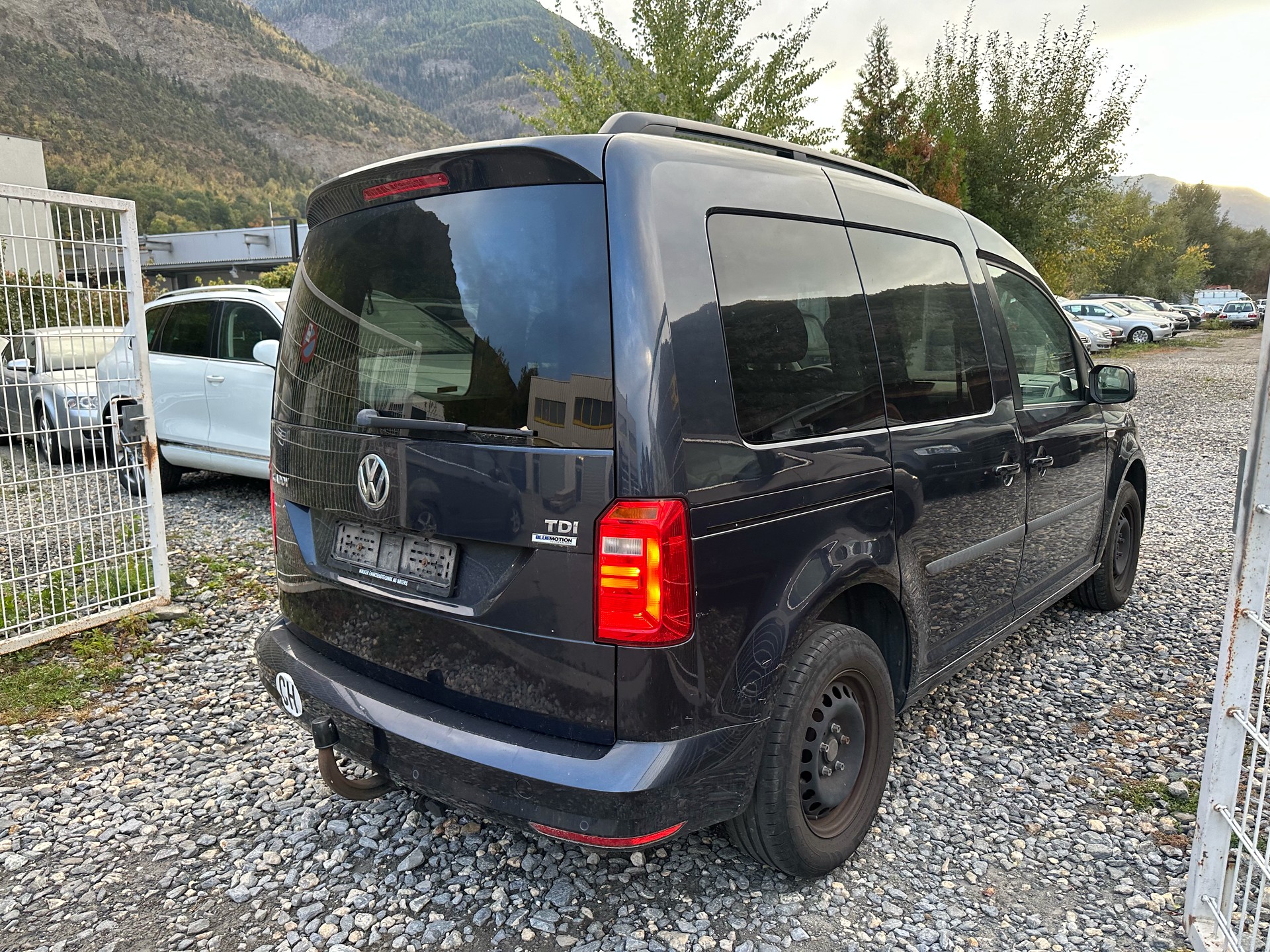 VW Caddy Alltrack 2.0 TDI 7-image-13