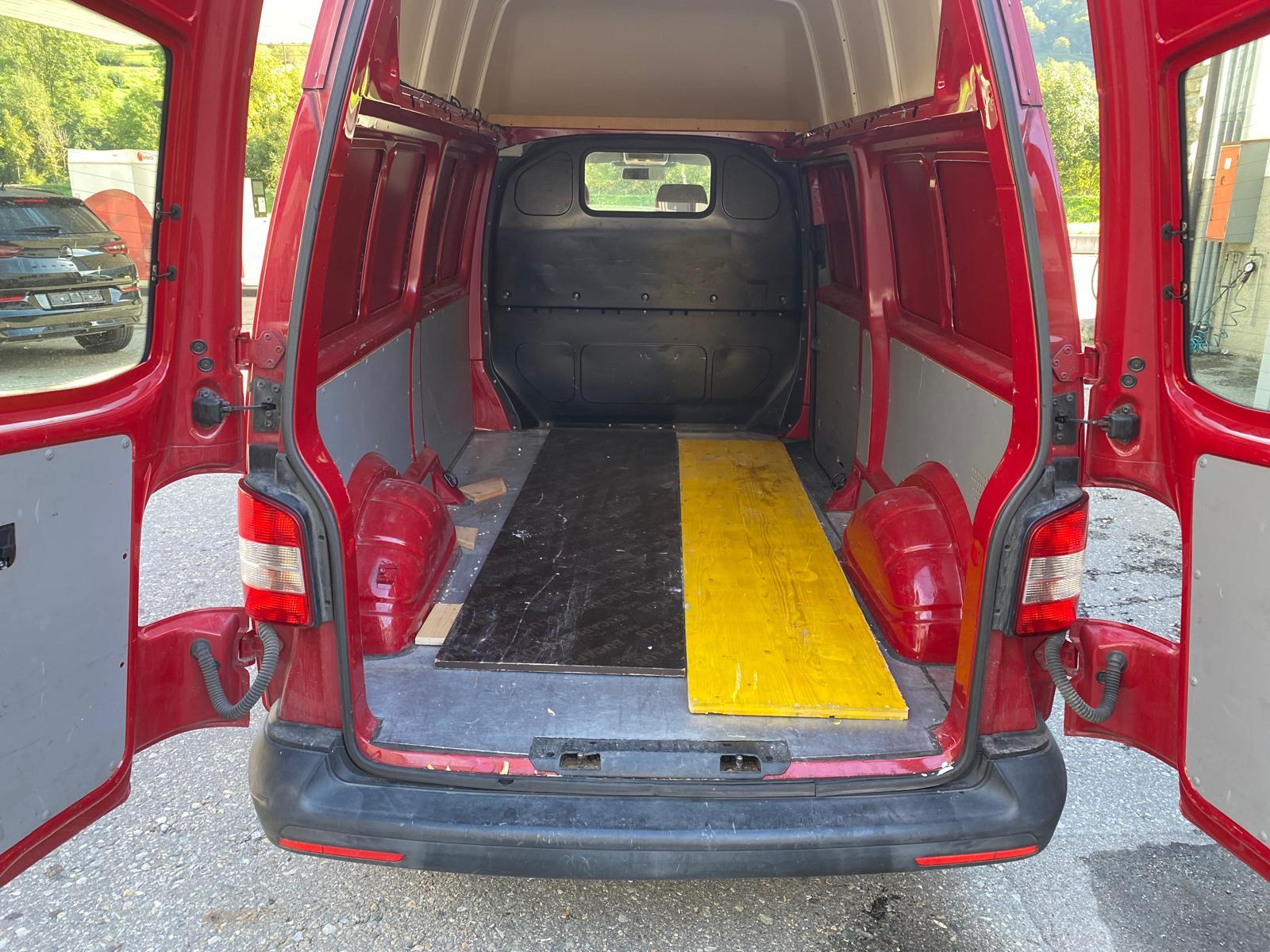 VW T5 Kaw. 3000 2.0 TDI 140 4m-image-10