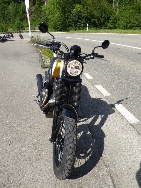 YAMAHA SCR 950 ABS-showroom-element-1