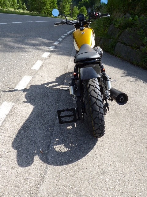 YAMAHA SCR 950 ABS-showroom-element-3