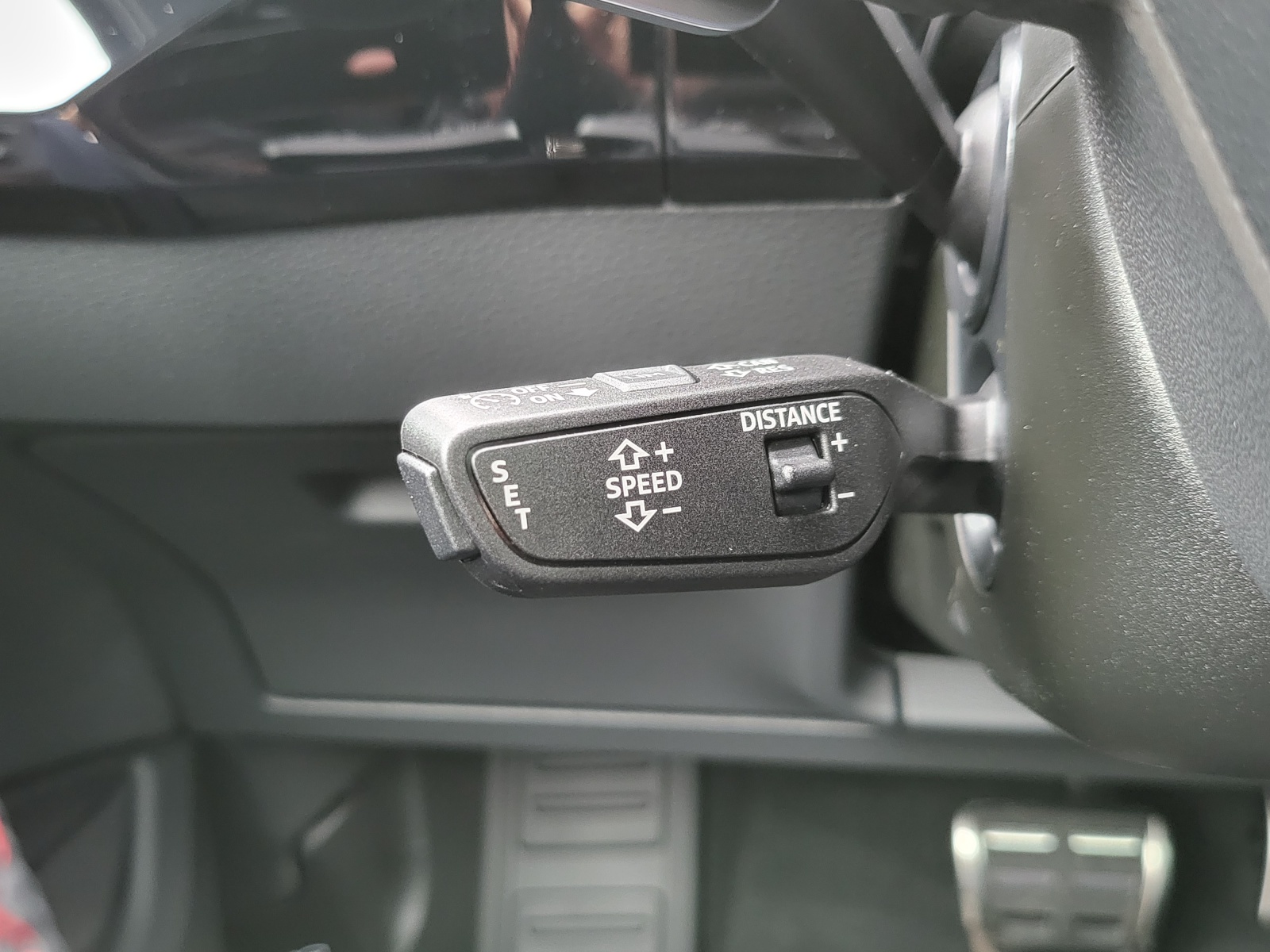 AUDI Q8 Sportback 55 e-tron Black Edition quattro-image-13