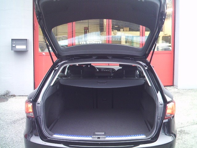 SEAT Leon ST 1.2 TSI Style-image-4