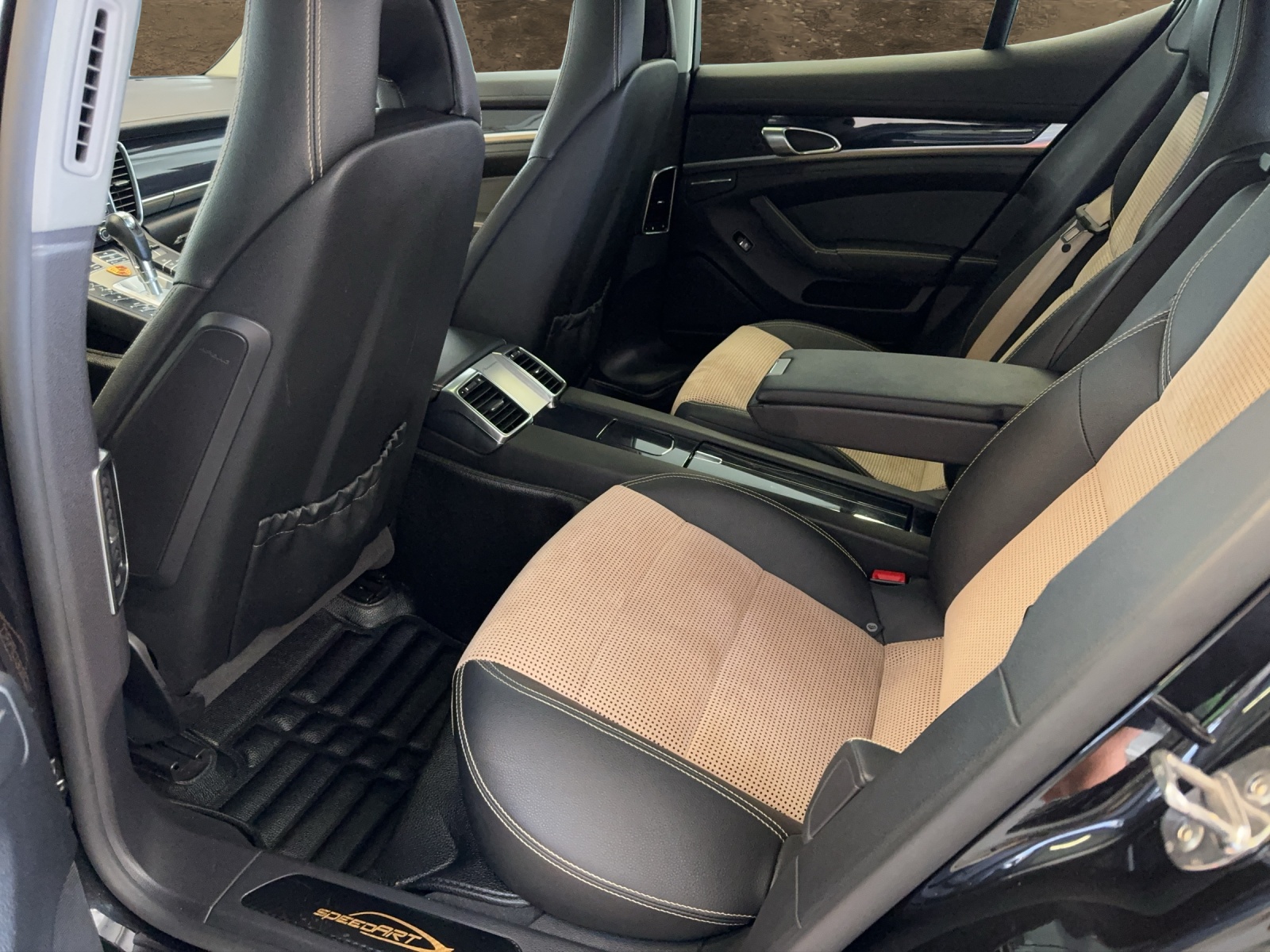 PORSCHE Panamera 3.0 Diesel Tiptronic-image-10