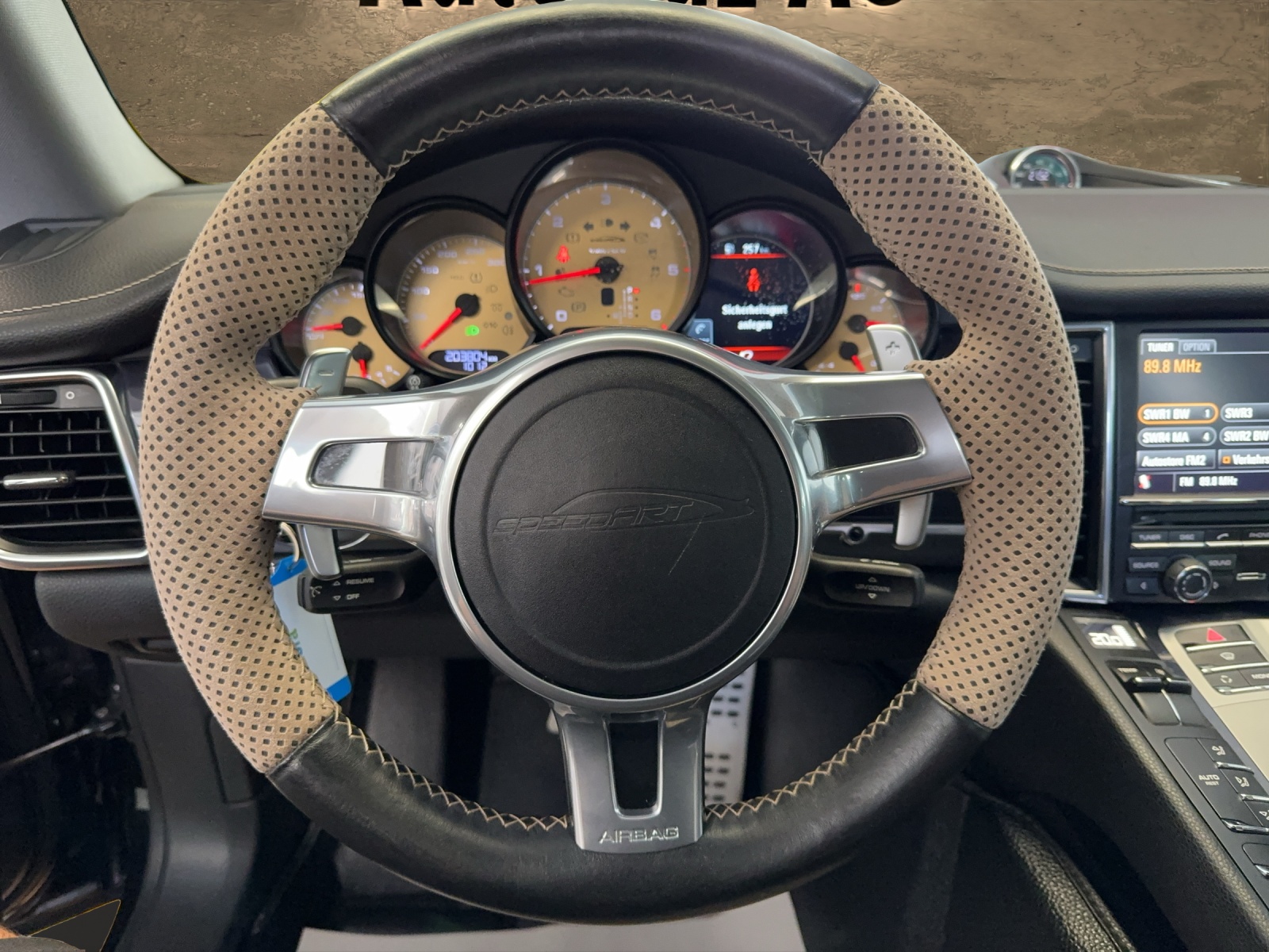 PORSCHE Panamera 3.0 Diesel Tiptronic-image-9