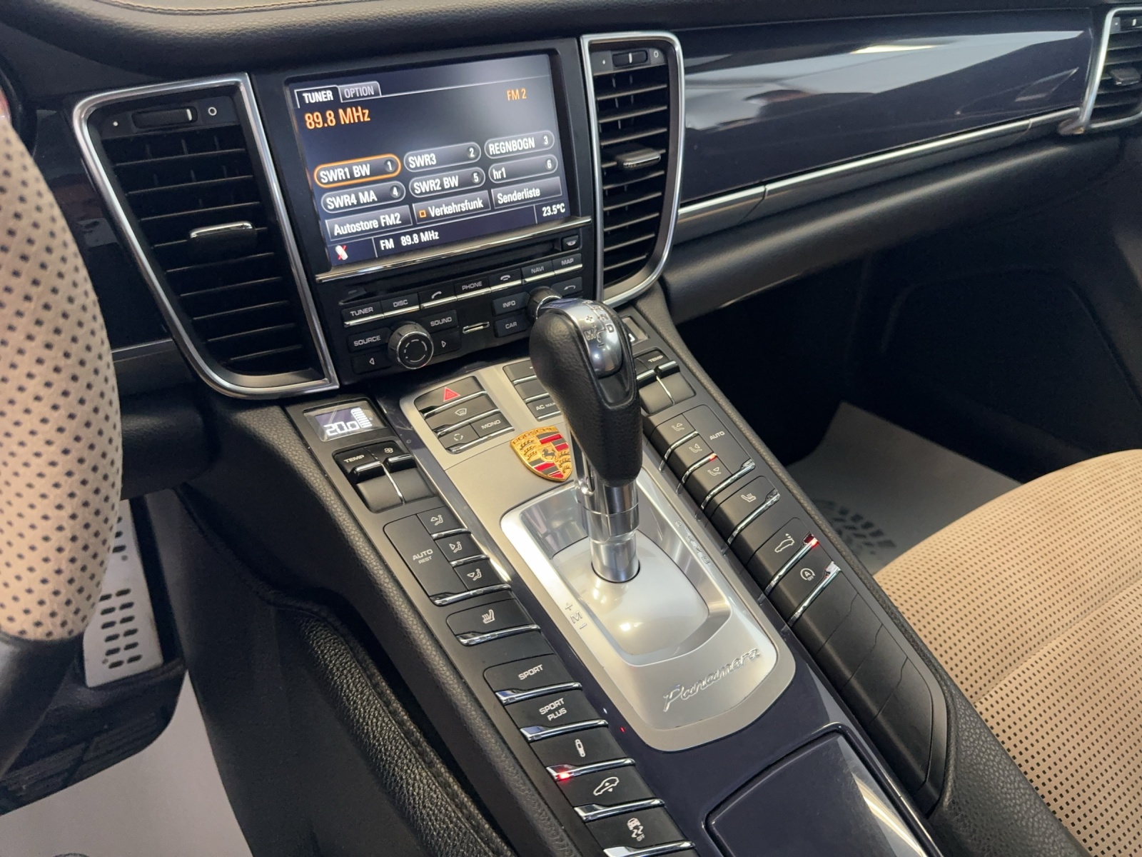 PORSCHE Panamera 3.0 Diesel Tiptronic-image-8