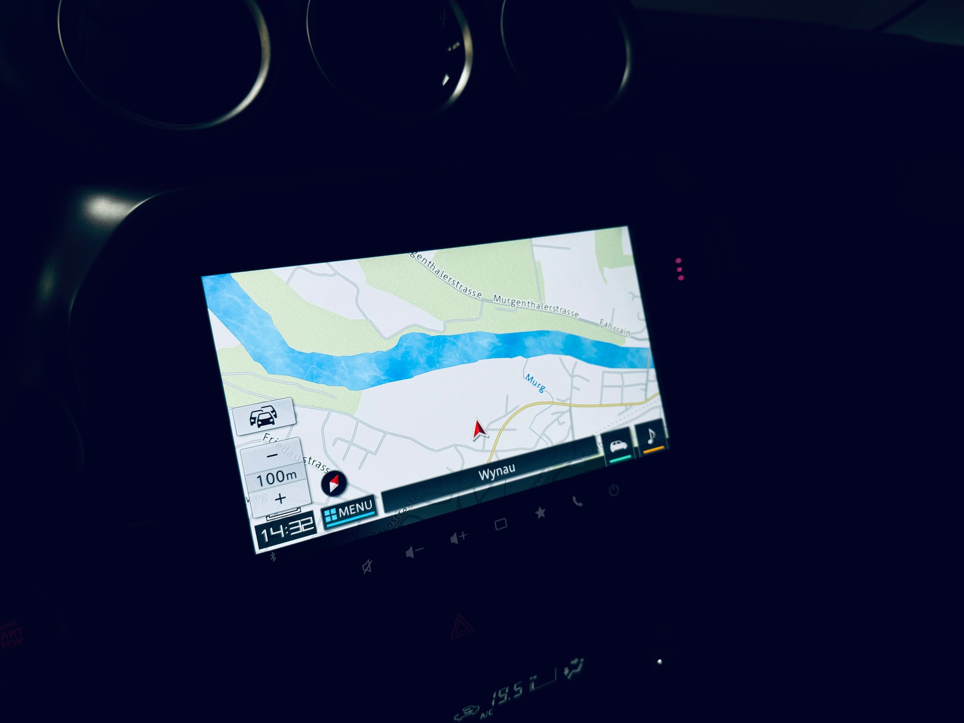 SUZUKI Vitara 1.4 Boosterjet Compact + 4x4 Hybrid-image-10