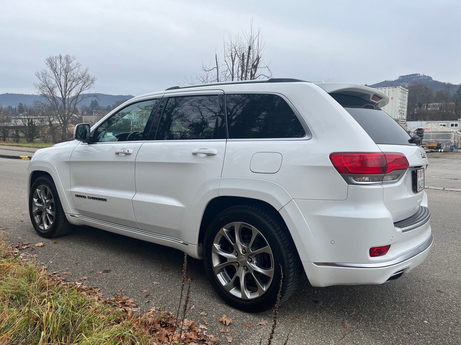 JEEP Grand Cherokee 3.0 CRD Summit Automatic-image-2