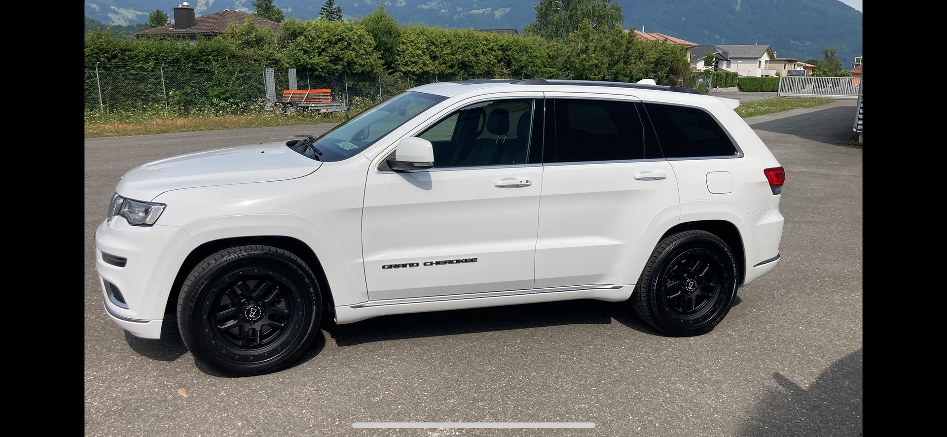 JEEP Grand Cherokee 3.0 CRD Summit Automatic-image-9
