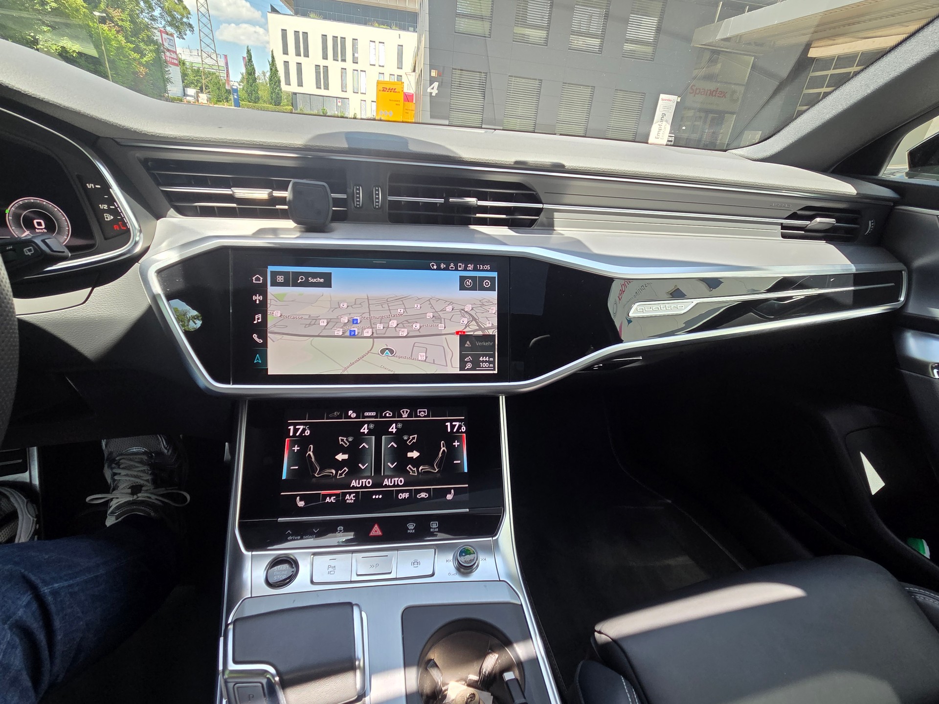 AUDI A6-55 TFSIe Sport quatro S-tronic (Break)-image-14