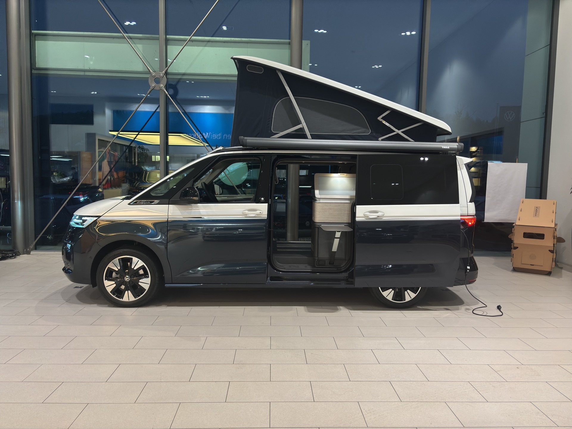 VW California Liberty-showroom-element-1
