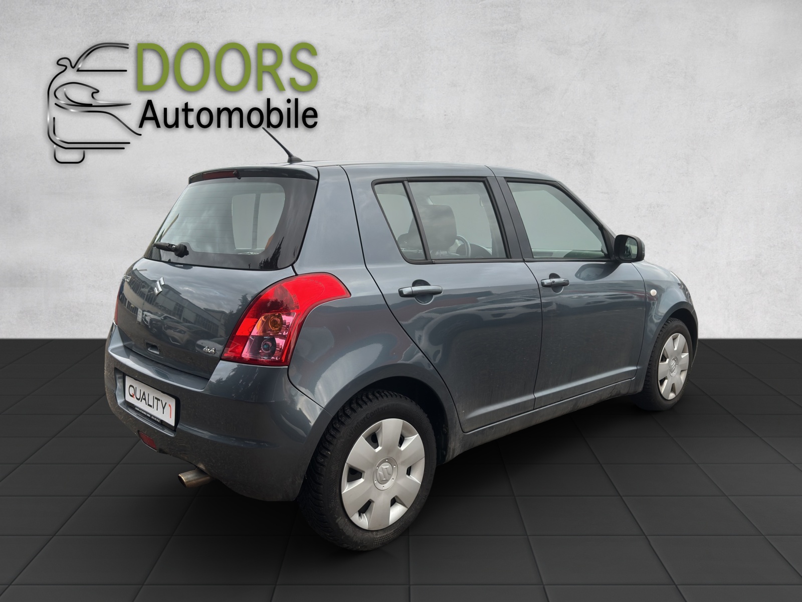 SUZUKI Swift 1.3i 16V GL 4x4-image-4
