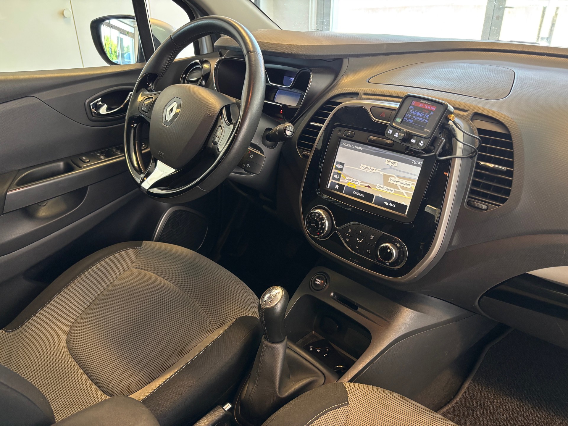 RENAULT Captur 1.5 dCi Dynamique-image-7