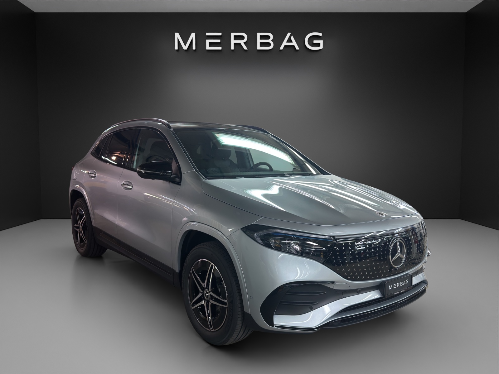 MERCEDES-BENZ EQA 300 66,5kWh 4Matic Swiss Star-image-5