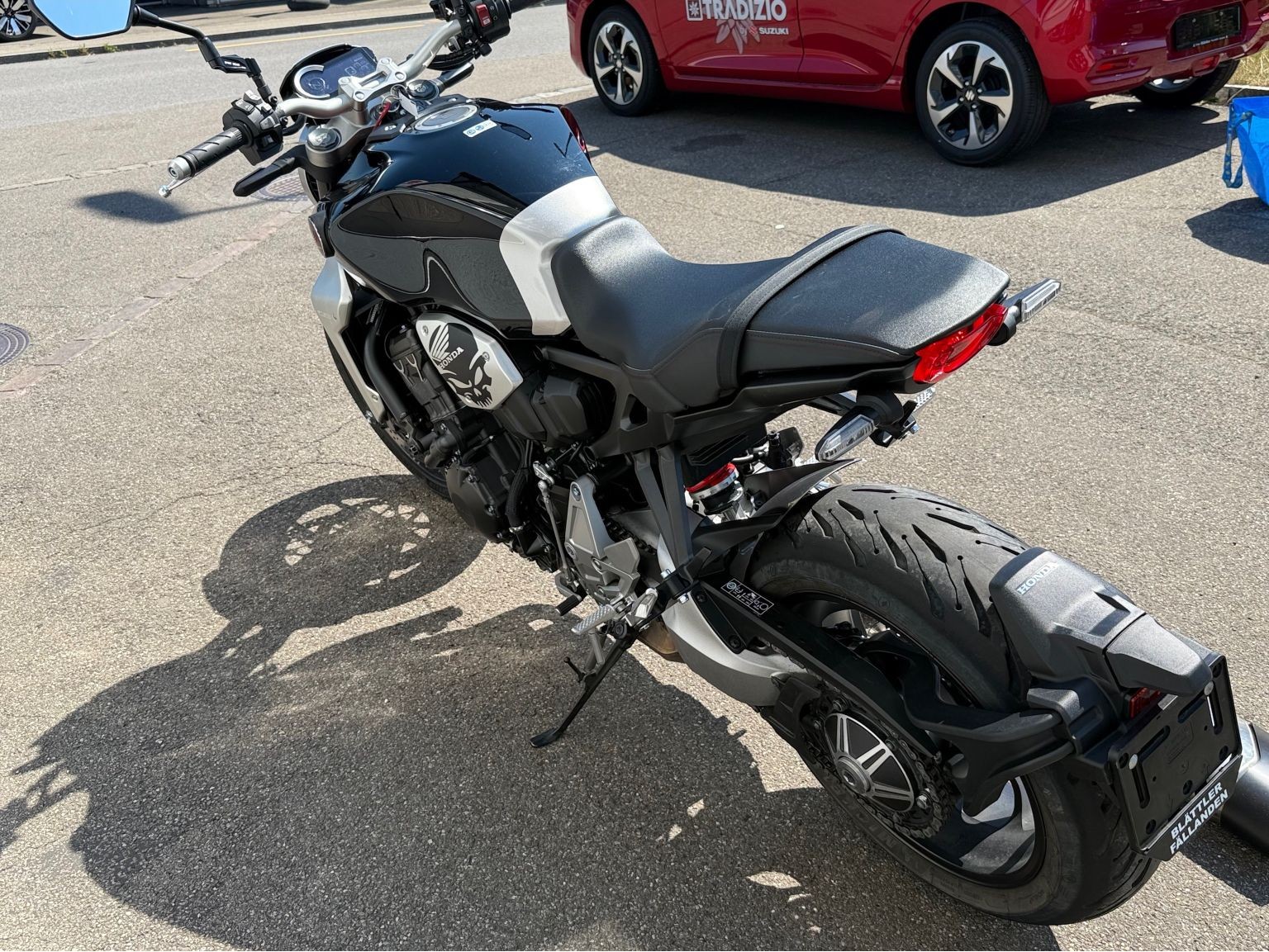 HONDA CB 1000 R ABS-image-3