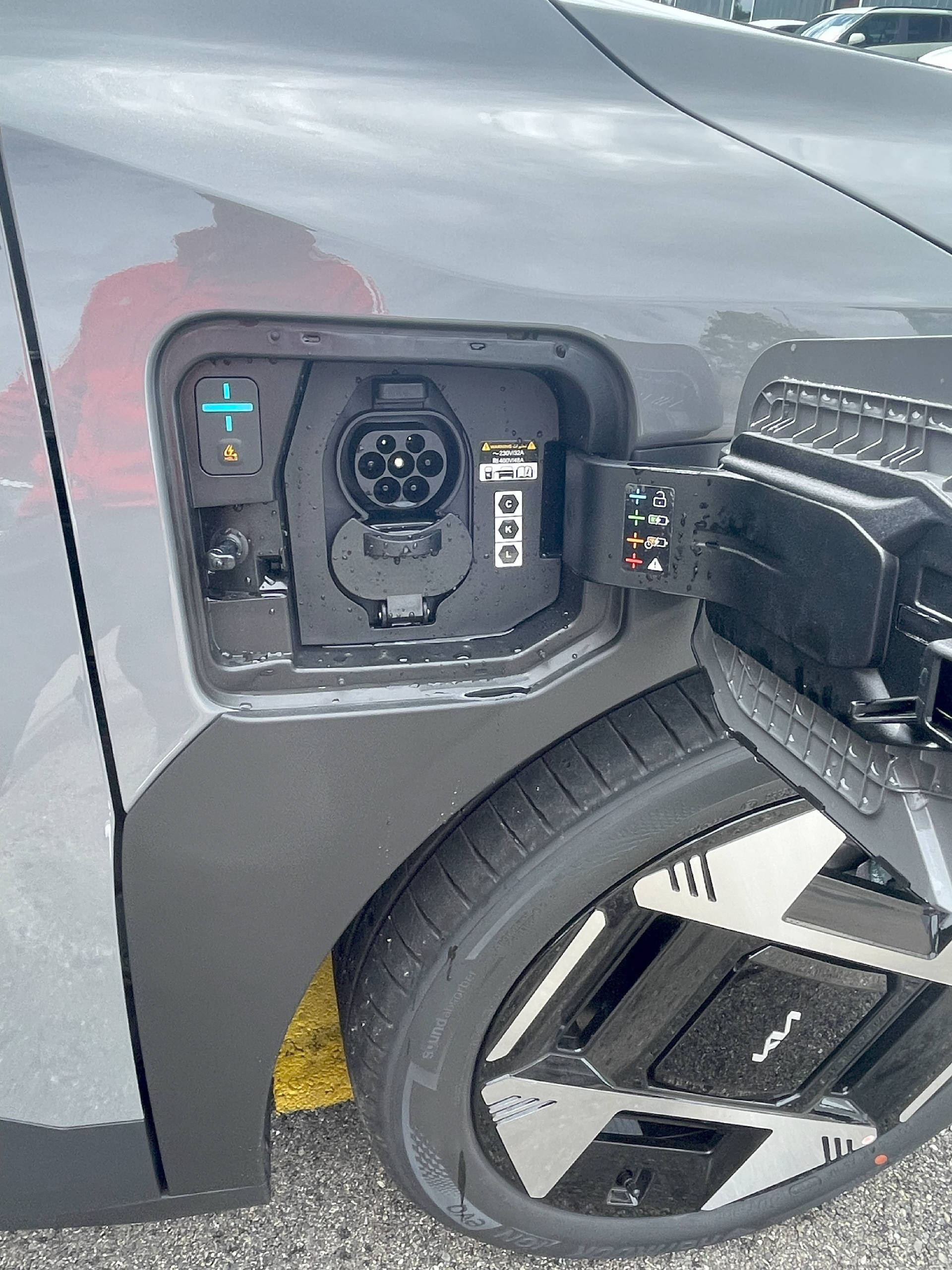 KIA EV3 81 kWh Earth+-image-9