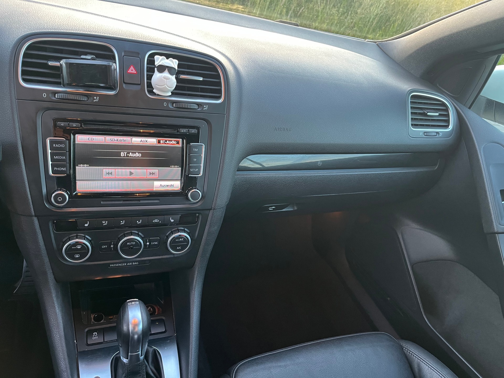 VW Golf Cabrio 1.4 TSI DSG-image-13