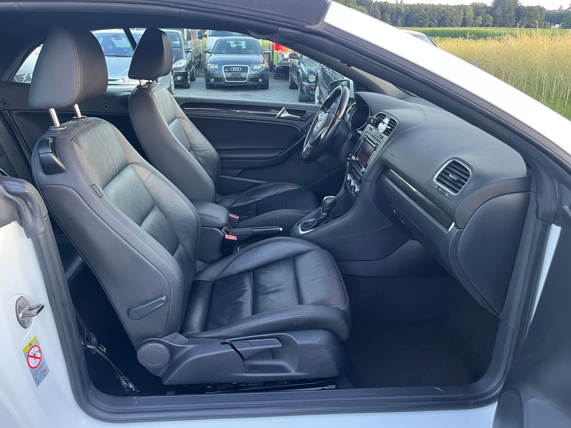 VW Golf Cabrio 1.4 TSI DSG-image-11