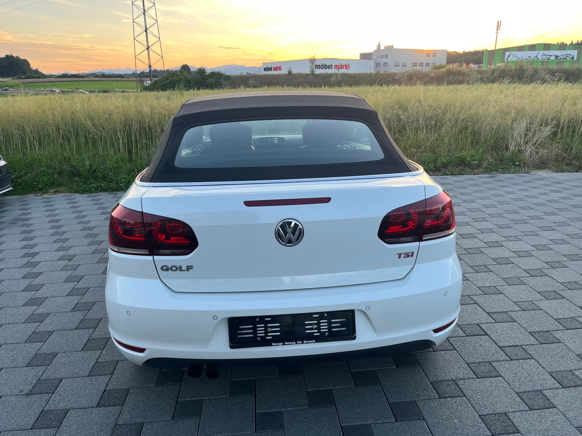 VW Golf Cabrio 1.4 TSI DSG-image-8