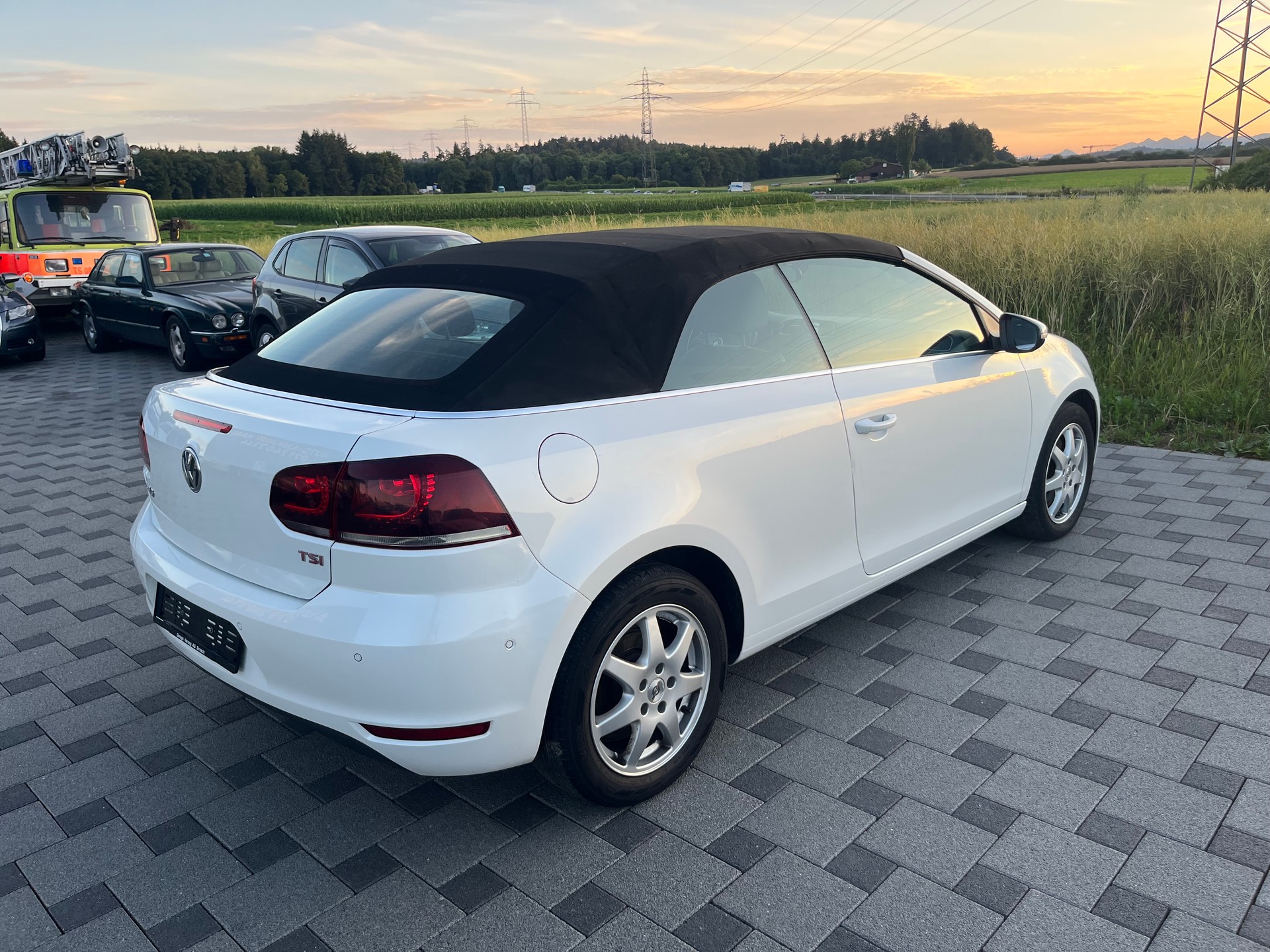 VW Golf Cabrio 1.4 TSI DSG-image-10