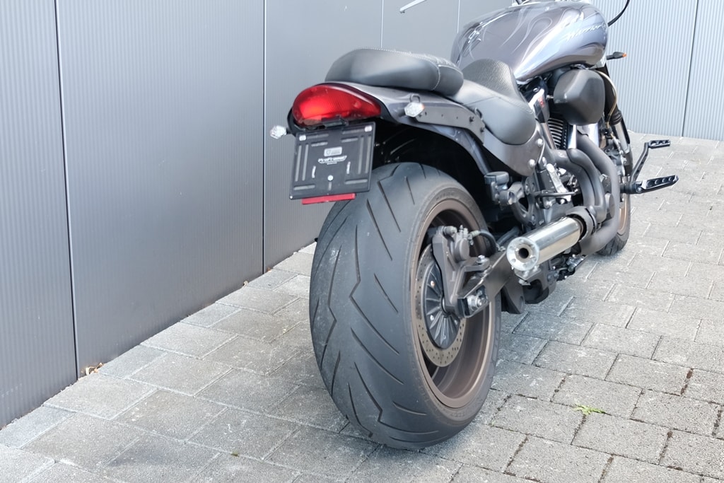 YAMAHA XV1700 Warrior-showroom-element-1
