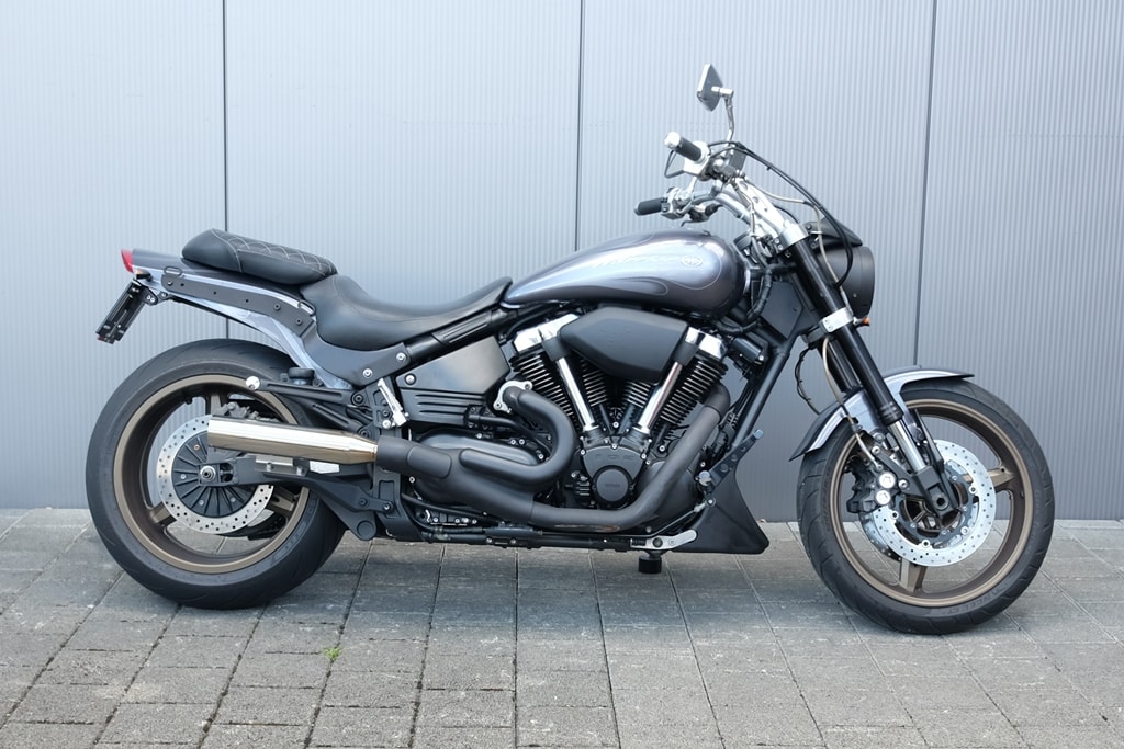 YAMAHA XV1700 Warrior