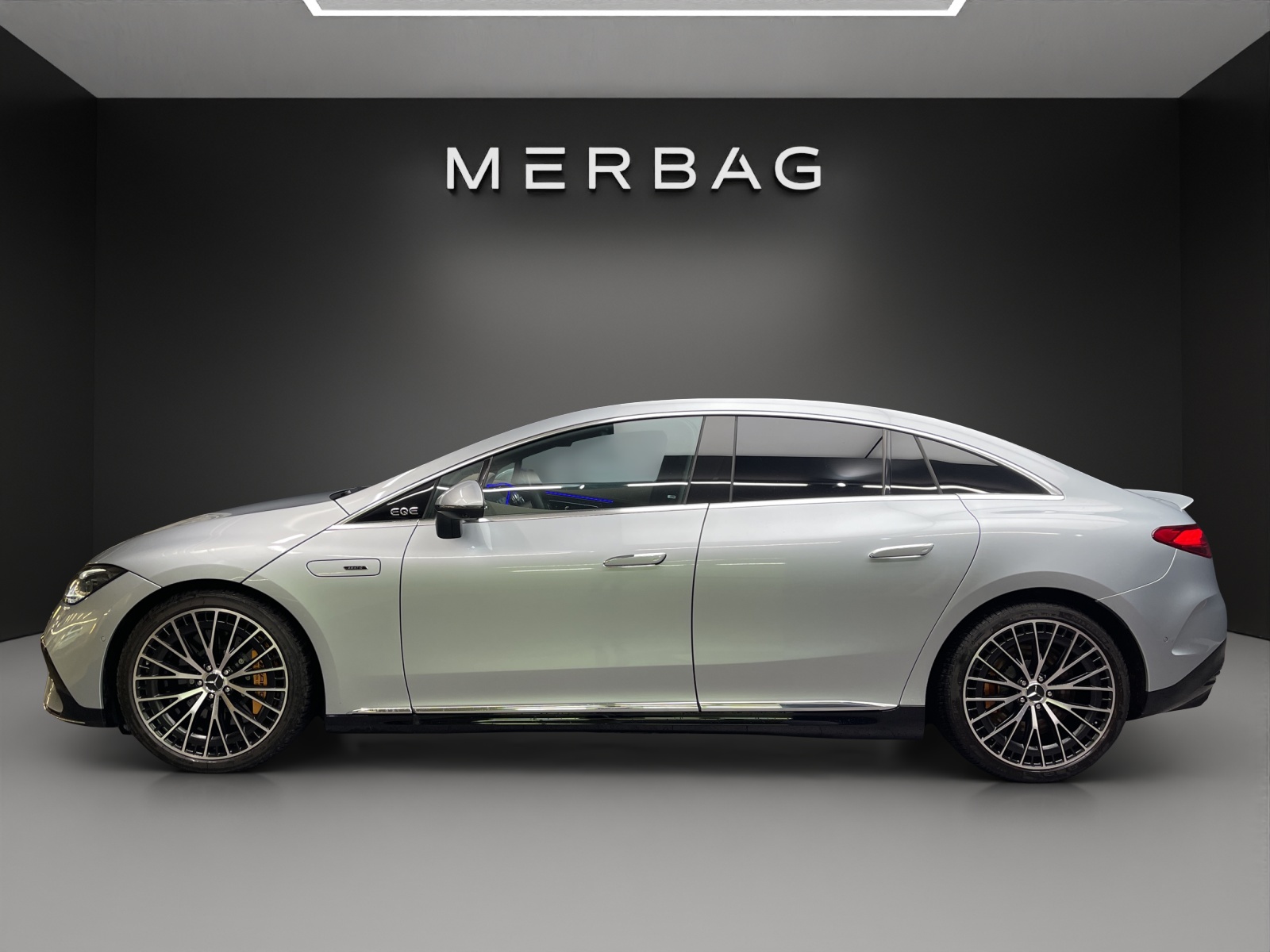 MERCEDES-BENZ EQE 43 AMG 4 Matic-image-2