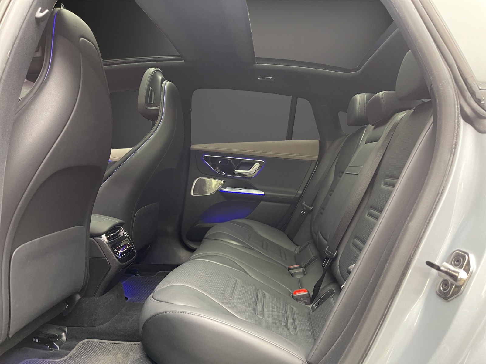 MERCEDES-BENZ EQE 43 AMG 4 Matic-image-10