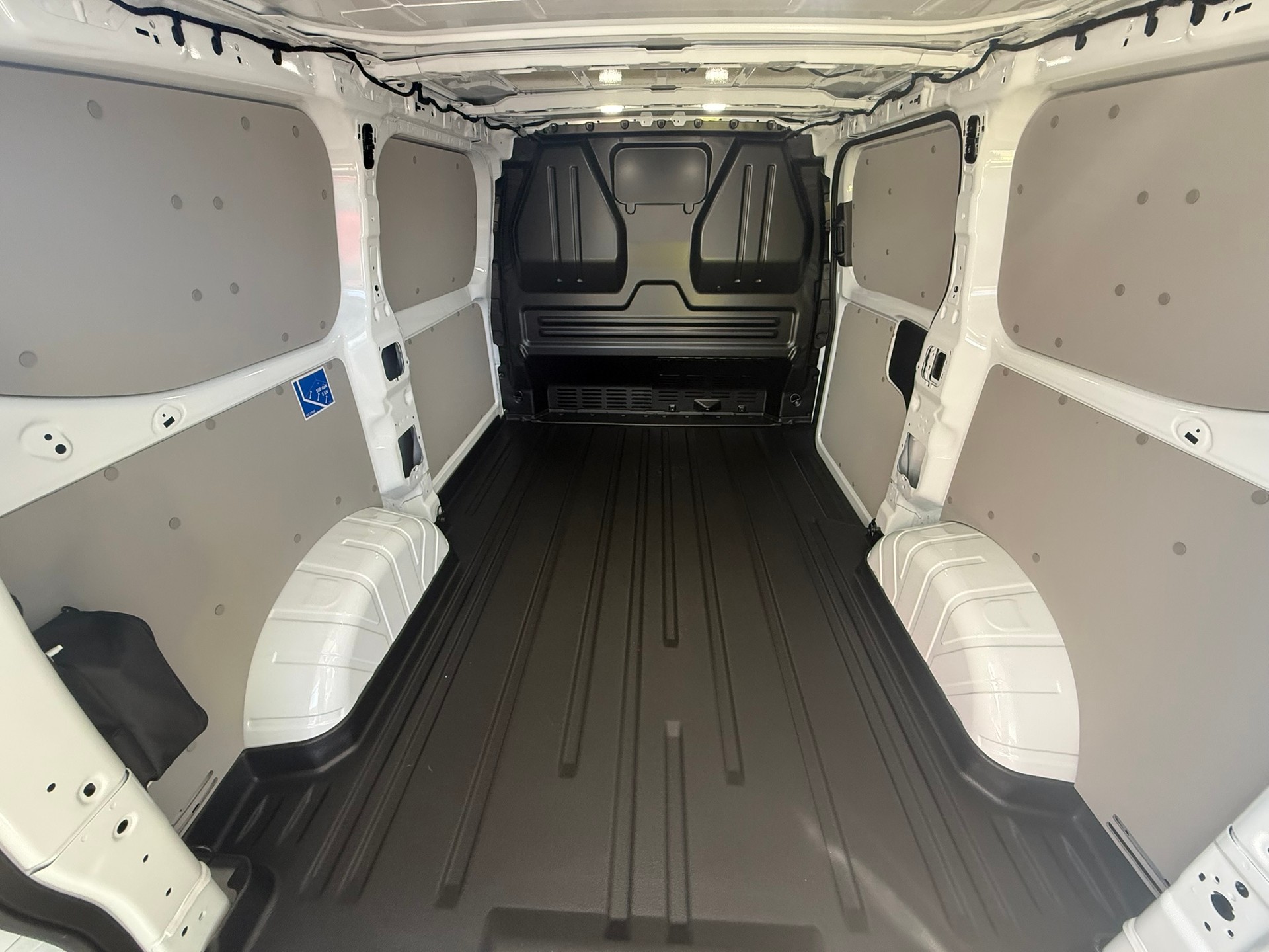 FORD Transit Custom Van 280 L1H1 Trend-image-6