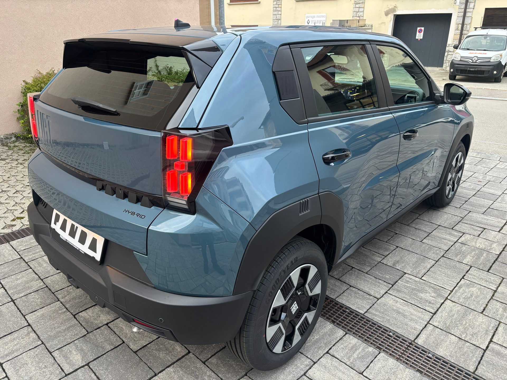FIAT Grande Panda MHEV Icon-image-4